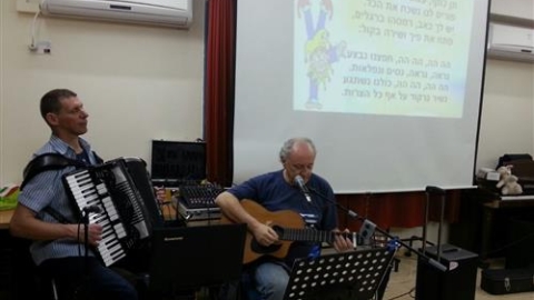 כוכב הזהב 8.jpg
